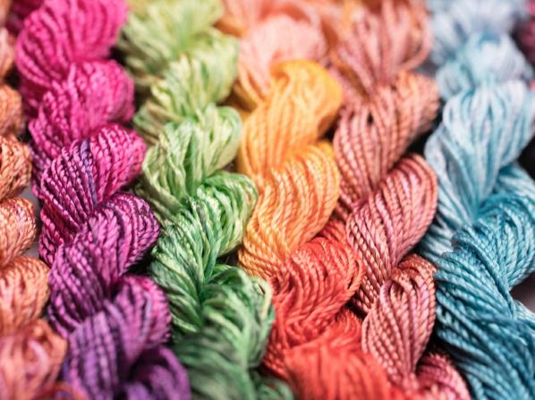 قیمت خرید نخ اسپان خام رنگی